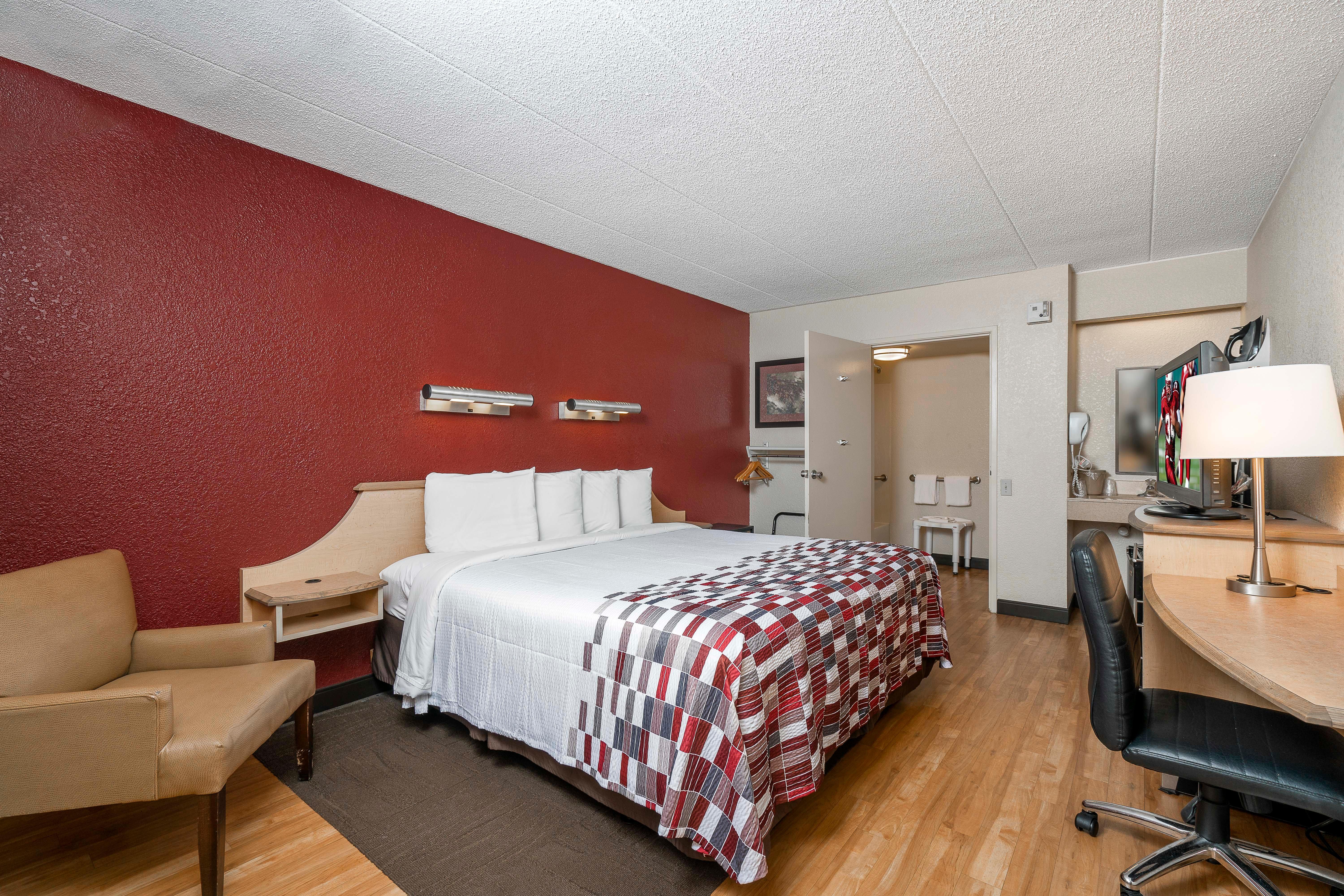 Red Roof Inn Edison Buitenkant foto