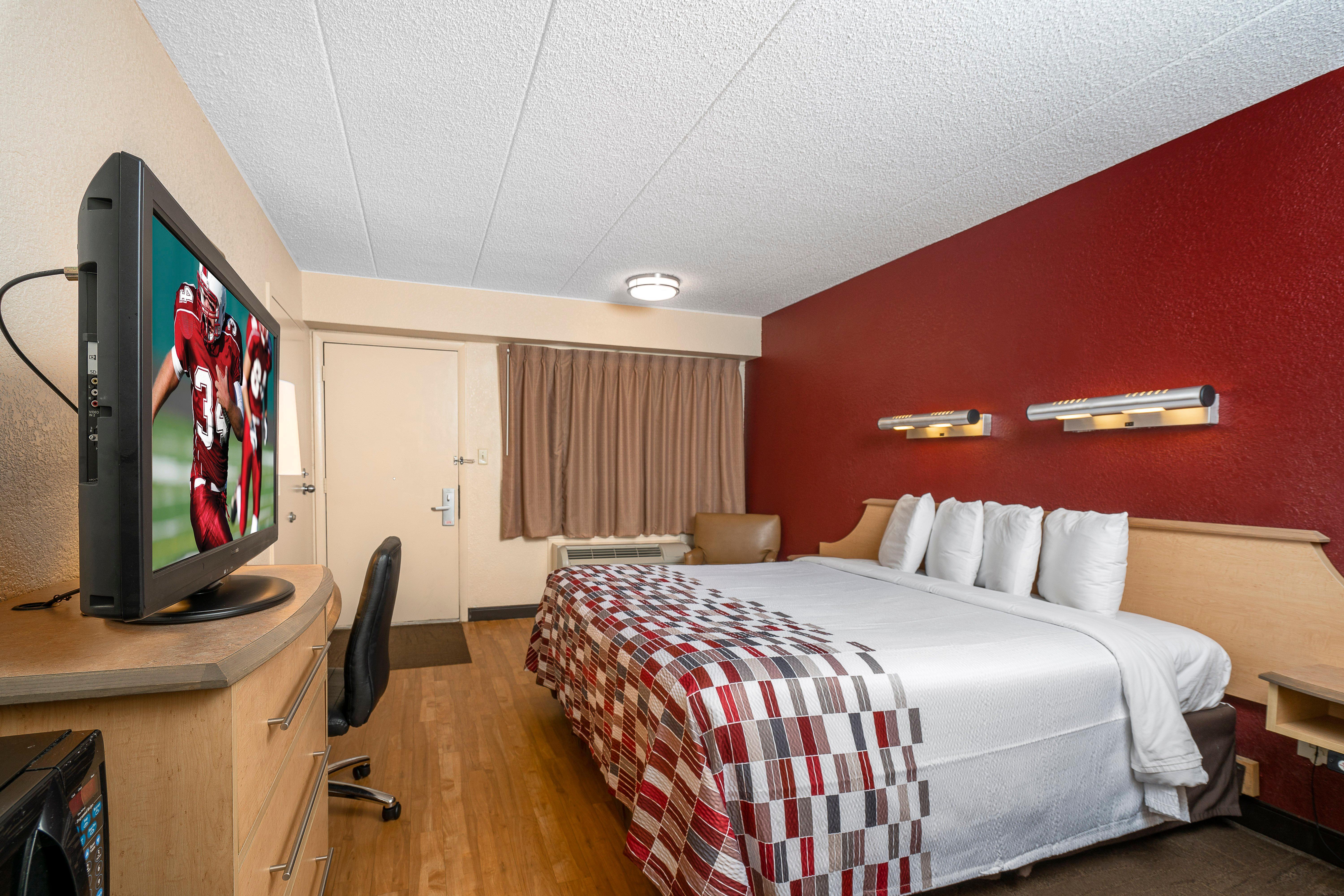 Red Roof Inn Edison Buitenkant foto